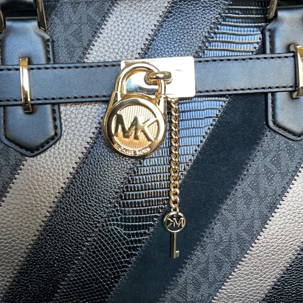 Meet your Posher, Wallet